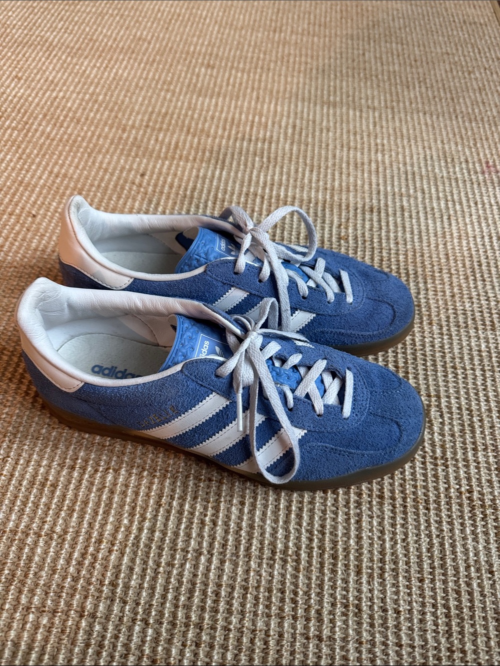 Adidas Gazelle unisex size 6.5 (women's 7.5), UK 5